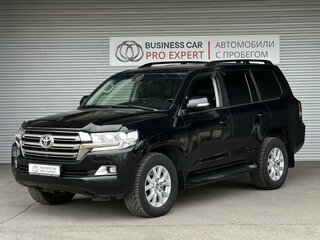 2017 Toyota Land Cruiser 200 Series Рестайлинг 2, чёрный, 5649000 рублей, вид 1