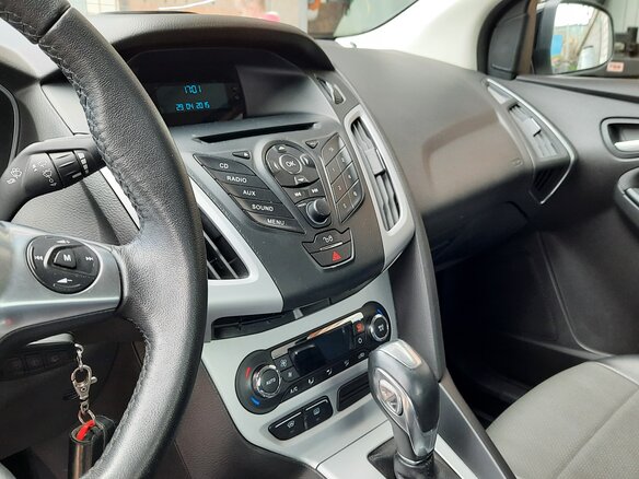 2014 Ford Focus III, чёрный, 1100000 рублей - вид 11