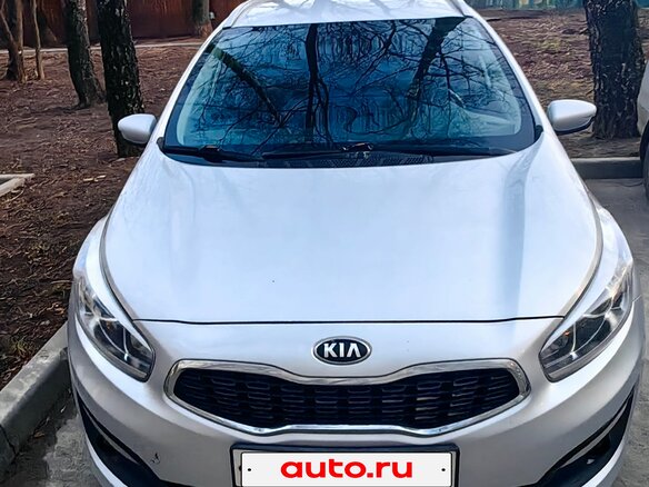 2018 Kia Ceed II Рестайлинг, серый, 1200000 рублей - вид 2