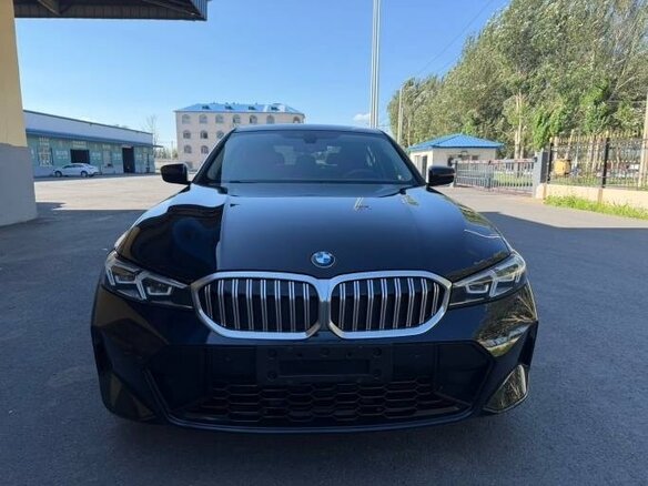 2023 BMW 3 серии Long 320Li VII (G2x) Рестайлинг, чёрный, 3200200 рублей - вид 1