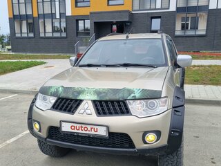 2008 Mitsubishi Pajero Sport II, бежевый, 1650000 рублей, вид 1