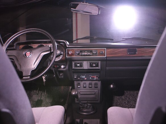 1993 ГАЗ 3102 «Волга», чёрный - вид 4