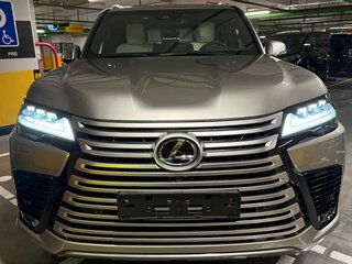 2025 Lexus LX 700h IV, серебристый, 19600000 рублей, вид 2