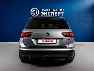 2019 Volkswagen Tiguan II, серый, 2750000 рублей, вид 4