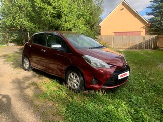 2018 Toyota Vitz III (XP130) Рестайлинг 2, красный, 1070000 рублей, вид 1