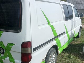 1998 Toyota HiAce XH10, белый, 550000 рублей, вид 4