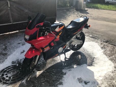 1995 Honda CBR 600F, красный, 360000 рублей, вид 5