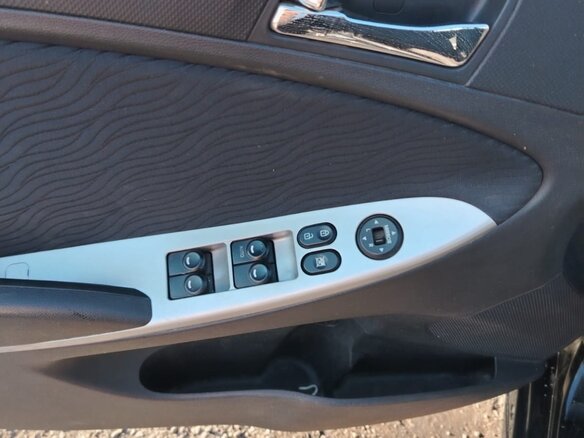 2013 Hyundai Solaris I, чёрный - вид 7