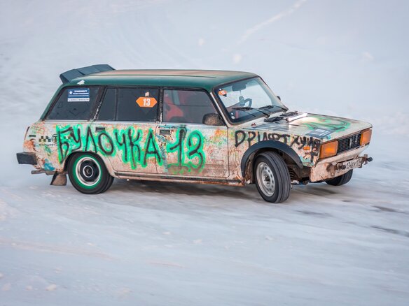 1998 Lada (ВАЗ) 2104 5-speed, белый, 140000 рублей - вид 8