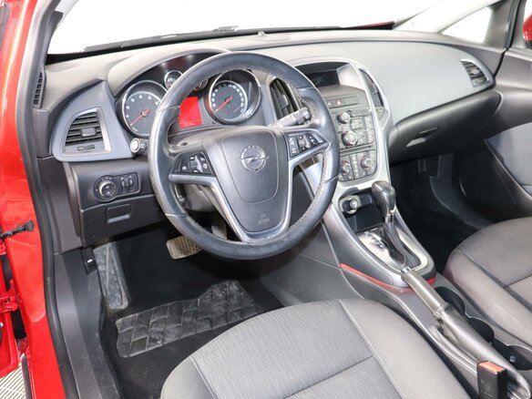 2012 Opel Astra GTC J Рестайлинг, красный - вид 14
