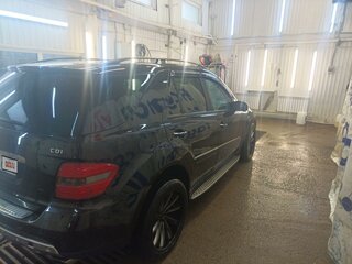 2006 Mercedes-Benz M-Класс 320 II (W164), чёрный, 1200000 рублей, вид 4