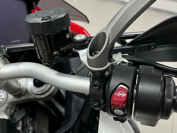 2022 Ducati Multistrada V4, пурпурный, 3150000 рублей - вид 6