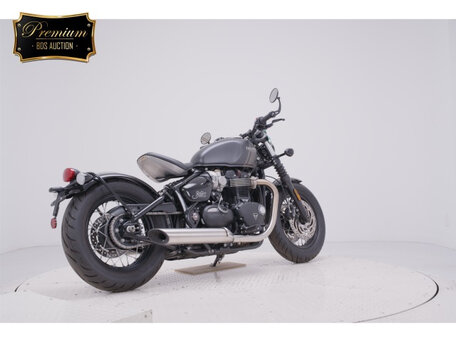 2021 Triumph Bonneville Bobber, чёрный, 1500000 рублей, вид 5