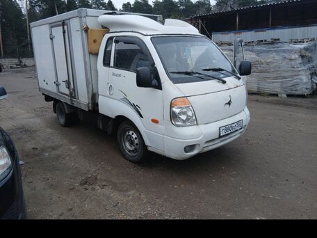2008 Kia Bongo, белый, 650000 рублей, вид 3