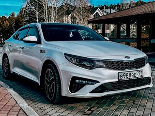 2018 Kia Optima IV Рестайлинг, белый, 1900000 рублей, вид 3