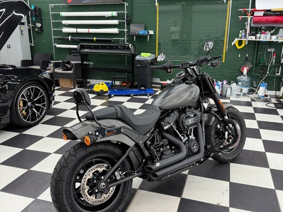 2018 Harley-Davidson Fat Bob, серый, 1790000 рублей - вид 6