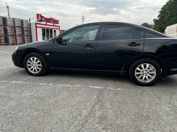 2007 Mitsubishi Galant IX Рестайлинг, чёрный, 650000 рублей - вид 1