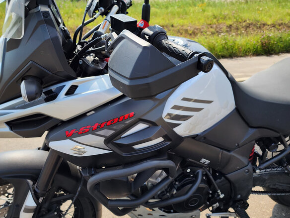 2018 Suzuki V-Strom 1000, белый, 1220000 рублей - вид 7