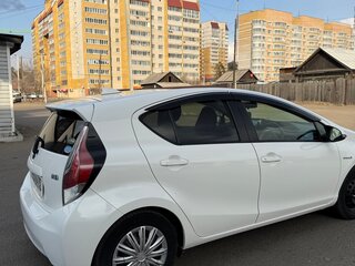 2016 Toyota Aqua I Рестайлинг, белый, 1180000 рублей, вид 2