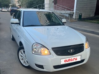 2017 Lada (ВАЗ) Priora I Рестайлинг, белый, 915000 рублей, вид 3