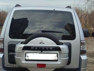 2012 Mitsubishi Pajero IV Рестайлинг 1, серебристый, 1800000 рублей, вид 1