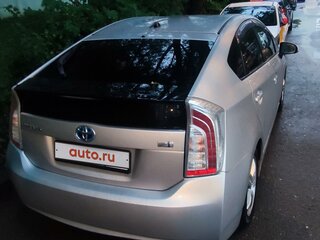 2012 Toyota Prius III Рестайлинг (XW30), серебристый, 1250000 рублей, вид 5