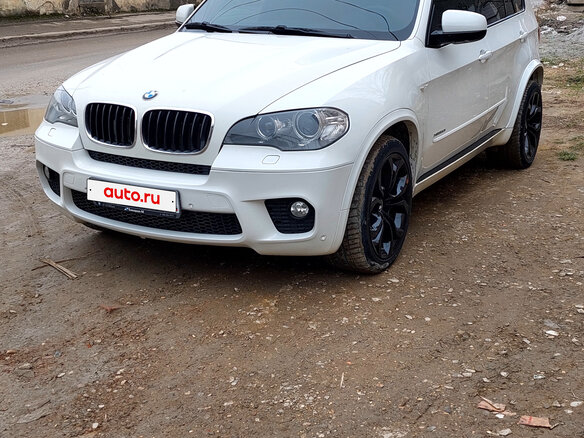 2012 BMW X5 50i II (E70) Рестайлинг, белый, 1850000 рублей