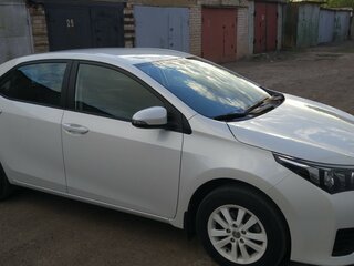 2015 Toyota Corolla XI (E160, E170, E180), белый, 1999000 рублей, вид 2