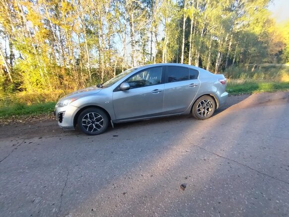 2011 Mazda 3 II (BL) Рестайлинг, серебристый, 650000 рублей - вид 3