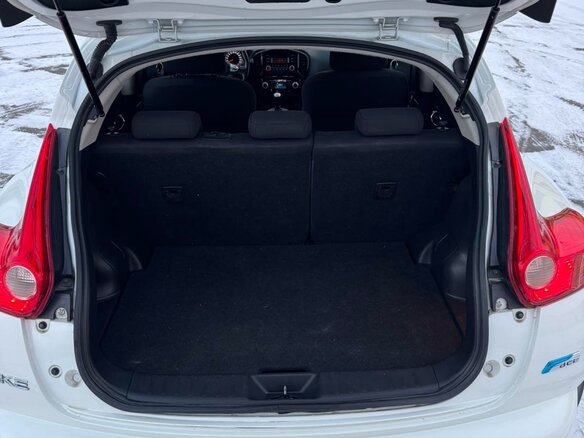 2013 Nissan Juke I, белый, 871257 рублей - вид 11