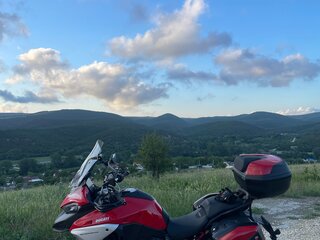 2021 Ducati Multistrada V4, красный, 2500000 рублей, вид 3