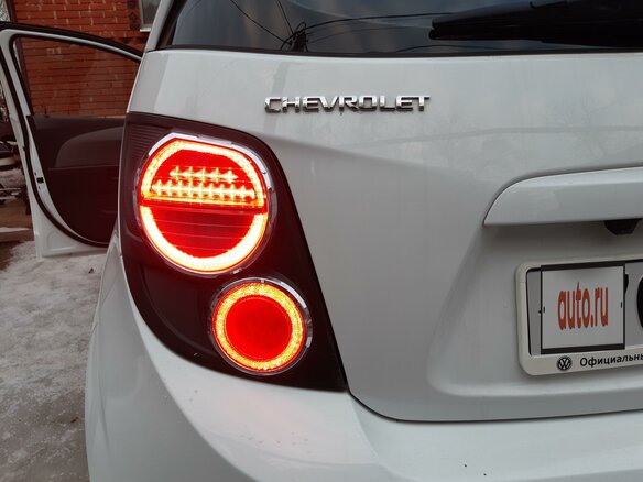 2013 Chevrolet Aveo II, белый - вид 9