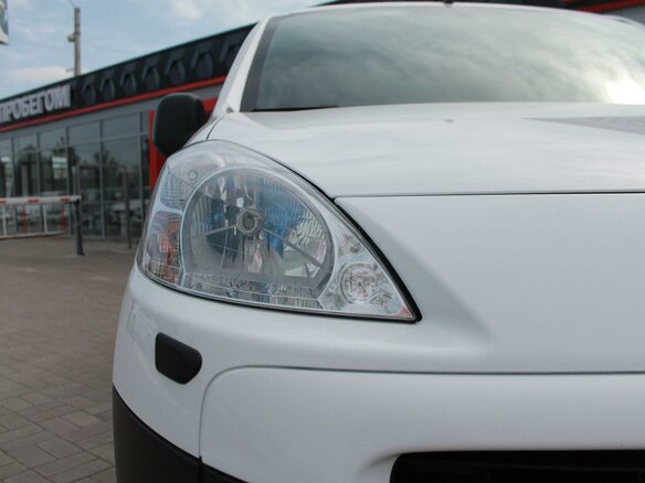 2010 Peugeot Partner II, белый - вид 7