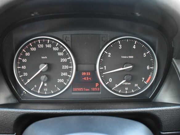 2011 BMW X1 18i I (E84), коричневый - вид 15