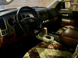 2009 Toyota Tundra II, белый, 3200000 рублей, вид 3