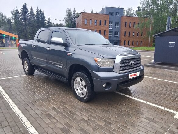 2007 Toyota Tundra CrewMax II, серый, 2100000 рублей - вид 1