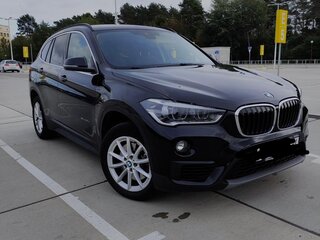 2017 BMW X1 20d sDrive II (F48), чёрный, 2215000 рублей, вид 4