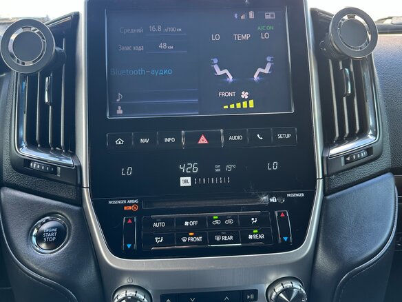 2018 Toyota Land Cruiser 200 Series Рестайлинг 2, чёрный, 6390000 рублей - вид 11