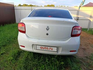 2015 Renault Logan II, белый, 430000 рублей, вид 4