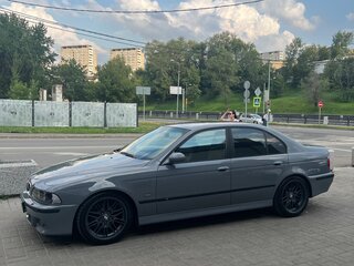 1998 BMW 5 серии 540i IV (E39), чёрный, 2050000 рублей, вид 3