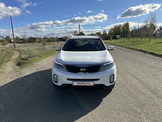 2013 Kia Sorento II Рестайлинг, белый, 1895000 рублей, вид 2