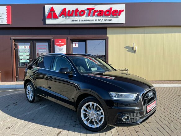 2013 Audi Q3 I (8U), чёрный - вид 3