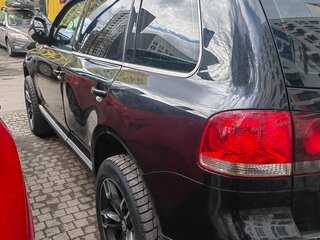 2008 Volkswagen Touareg I Рестайлинг, чёрный, 920000 рублей, вид 3
