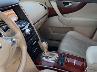 2015 Infiniti QX70, чёрный, 2400000 рублей, вид 3