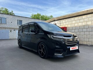 2017 Honda Stepwgn Spada V Рестайлинг, чёрный, 2300000 рублей, вид 2