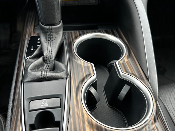 2019 Toyota Camry VIII (XV70), чёрный, 2550000 рублей - вид 10