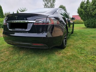 2018 Tesla Model S 75D I Рестайлинг, чёрный, 2642606 рублей, вид 4