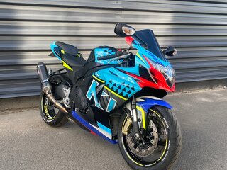 2011 Suzuki GSX-R 1000, голубой, 850000 рублей, вид 3