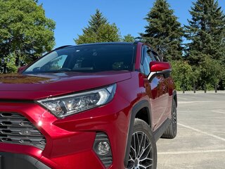 2019 Toyota RAV4 V (XA50), красный, 3800000 рублей, вид 5