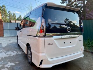 2019 Nissan Serena V (C27) Рестайлинг, белый, 2190000 рублей, вид 3